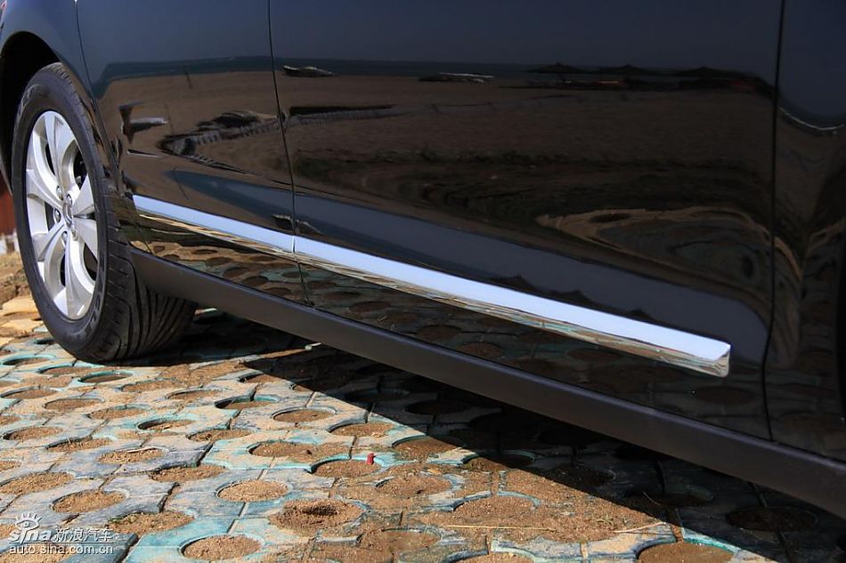 东风雪铁龙C5外观实拍图