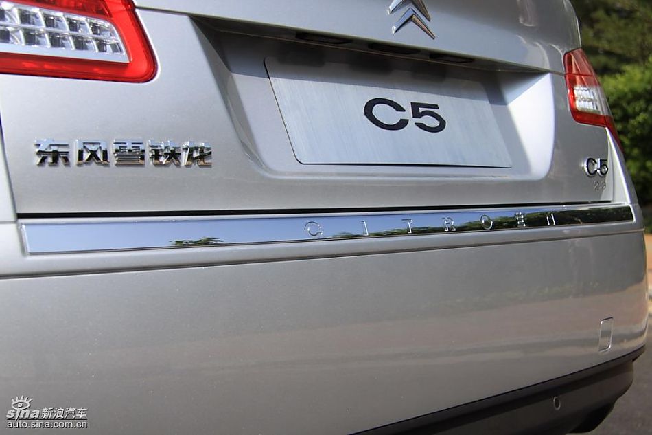 东风雪铁龙C5外观实拍图