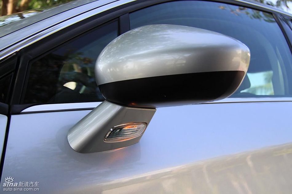 东风雪铁龙C5外观实拍图