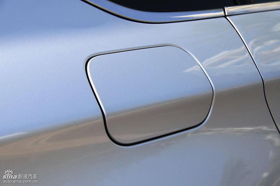 东风雪铁龙C5外观实拍图