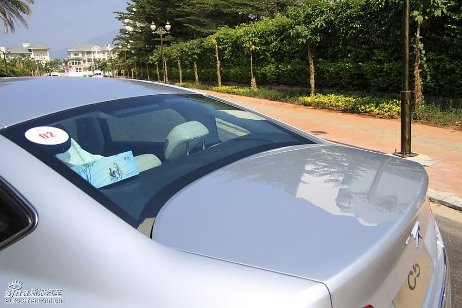 东风雪铁龙C5外观实拍图