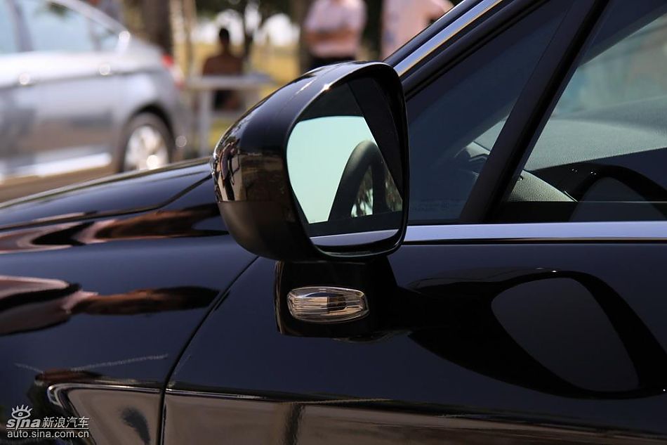 东风雪铁龙C5外观实拍图