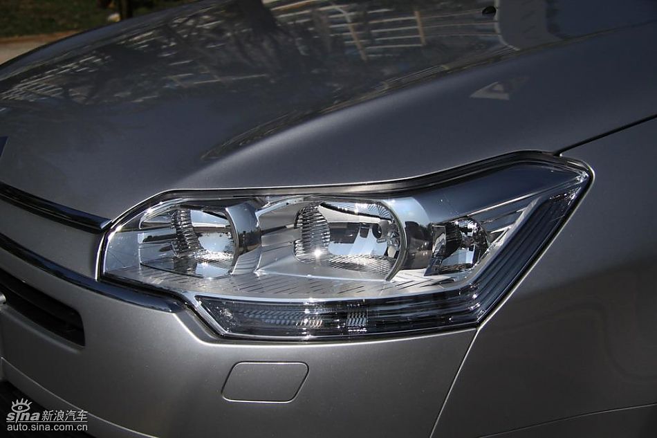 东风雪铁龙C5外观实拍图