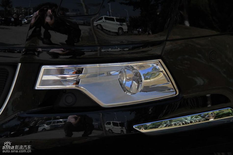 东风雪铁龙C5外观实拍图