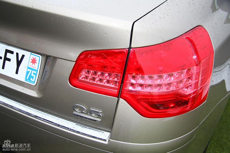雪铁龙新C5外观实拍图
