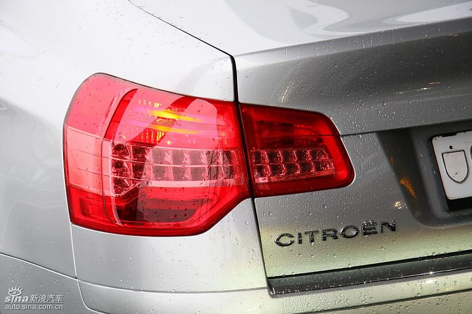 雪铁龙新C5外观实拍图
