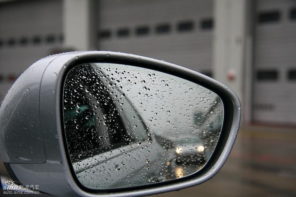 雪铁龙新C5外观实拍图