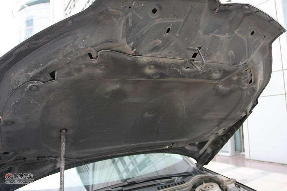 2010款东风雪铁龙C5 2.3L尊贵型