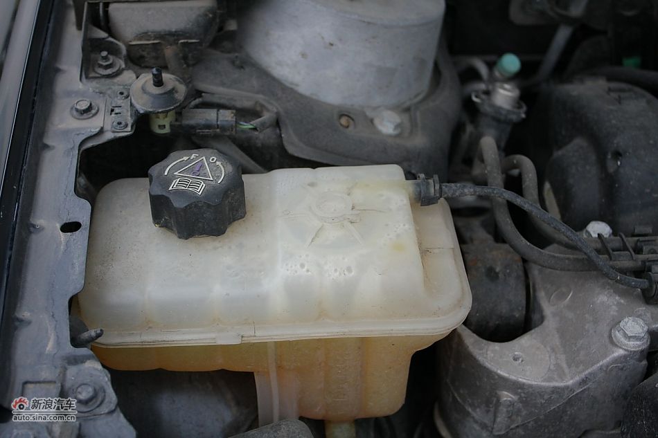 2010款东风雪铁龙C5 2.3L尊贵型