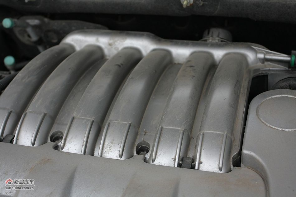 2010款东风雪铁龙C5 2.3L尊贵型