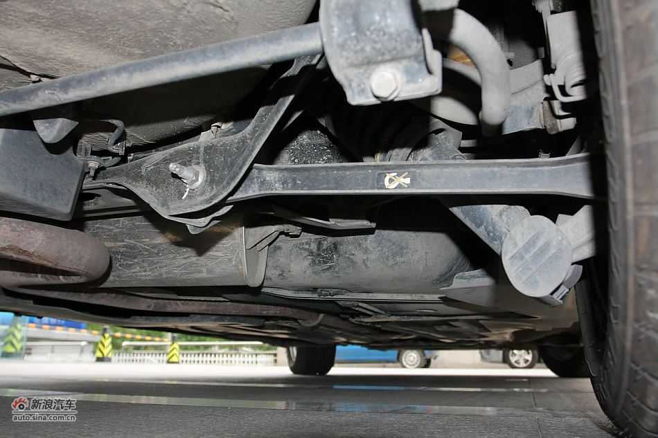 2010款东风雪铁龙C5 2.3L尊贵型