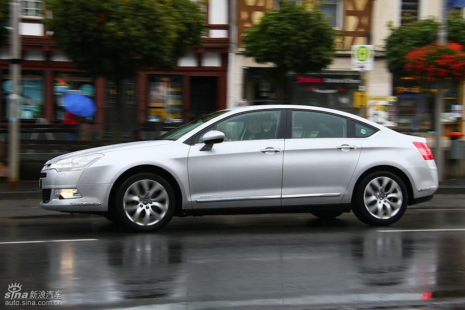 雪铁龙新C5试车图