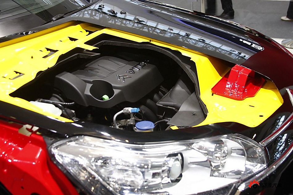 雪铁龙C5切割车