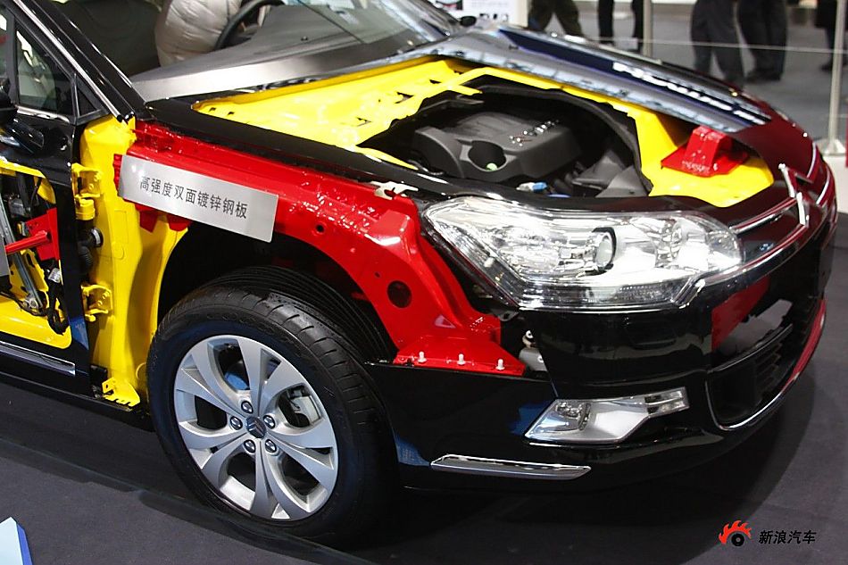 雪铁龙C5切割车