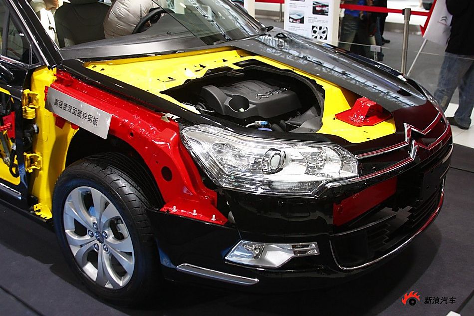 雪铁龙C5切割车