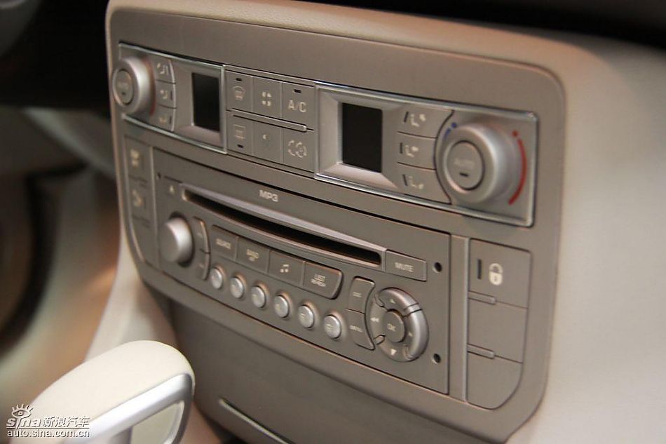 神龙公司第二工厂实拍