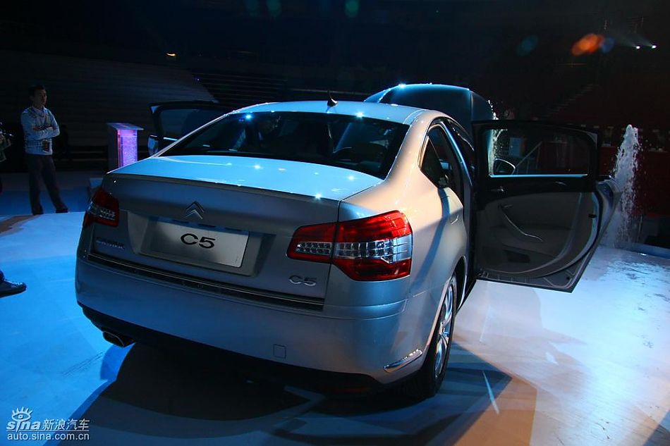 东风雪铁龙C5内饰