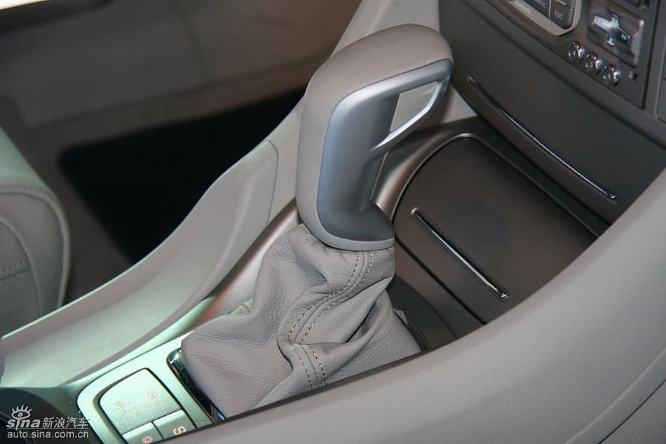 东风雪铁龙C5内饰