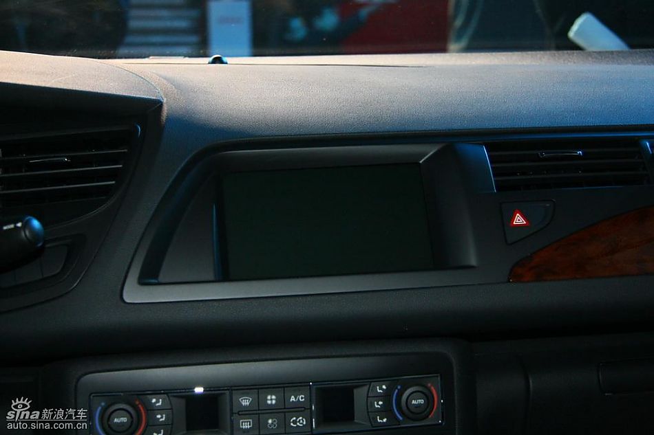 东风雪铁龙C5内饰