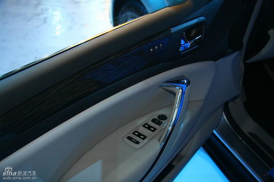 东风雪铁龙C5内饰