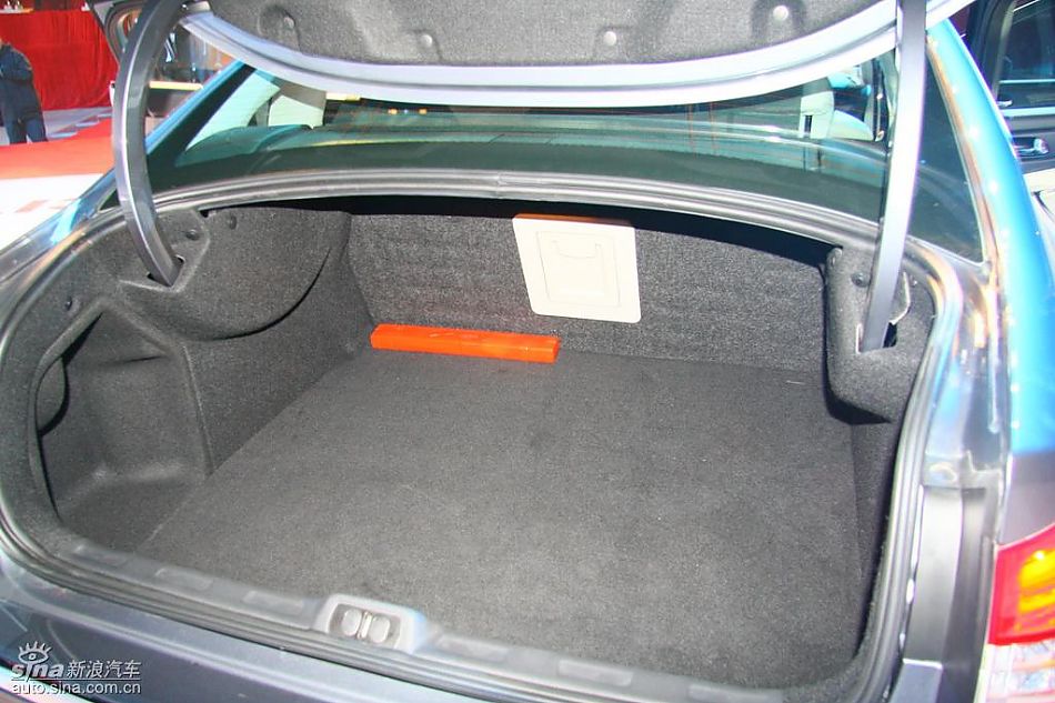 东风雪铁龙C5内饰