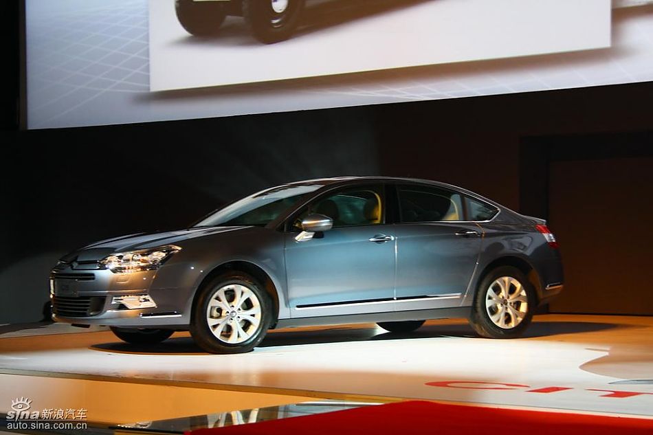 东风雪铁龙C5亮相