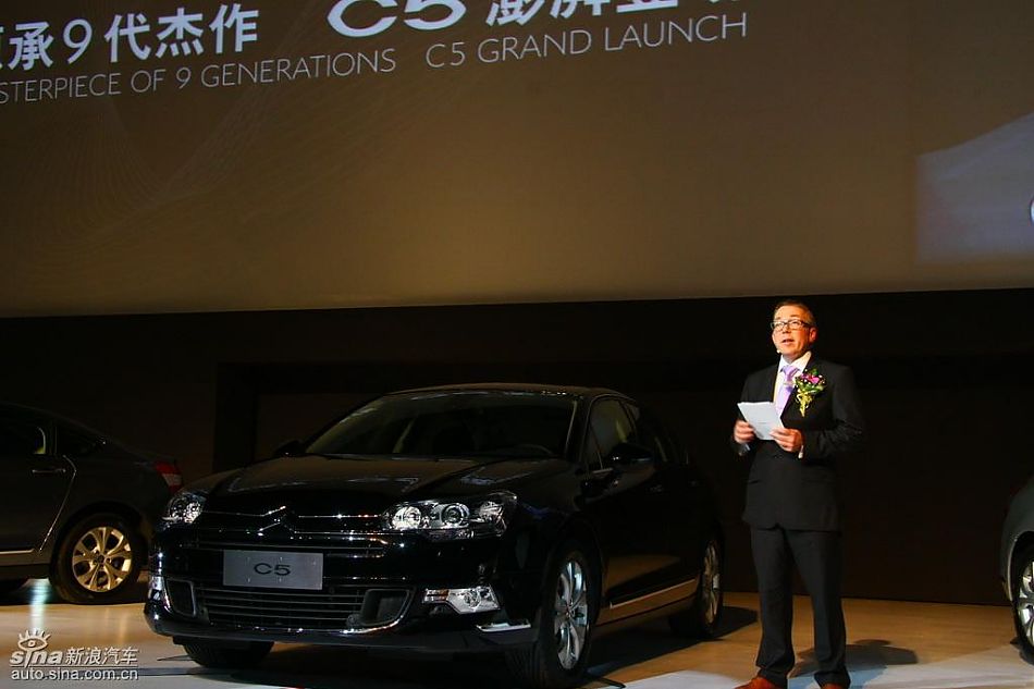 雪铁龙首席设计师利奥得讲解C5新车