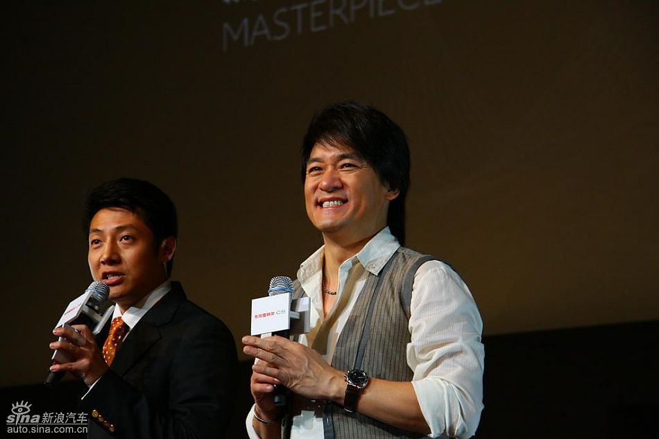 周华健为东风雪铁龙C5献唱