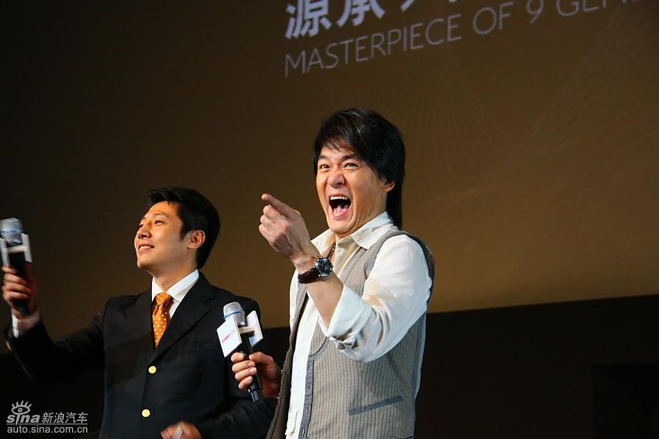 周华健为东风雪铁龙C5献唱