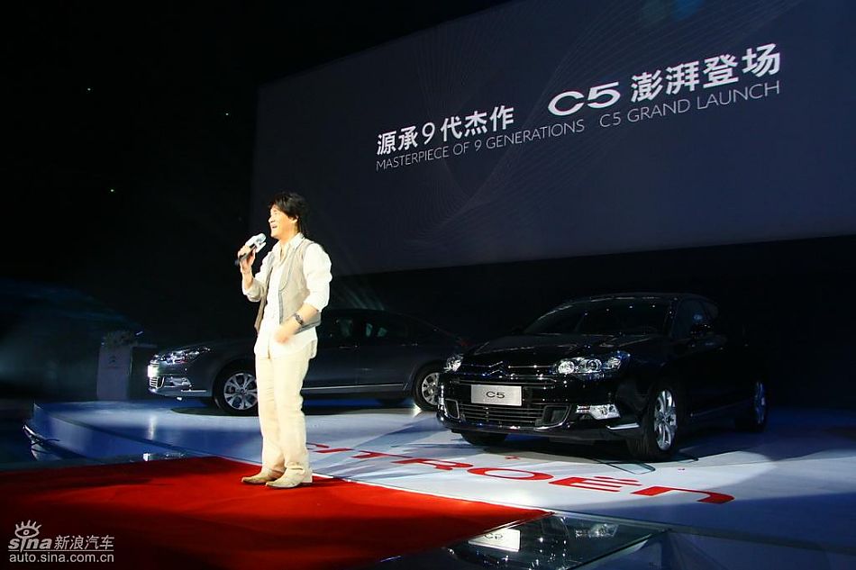 周华健为东风雪铁龙C5献唱