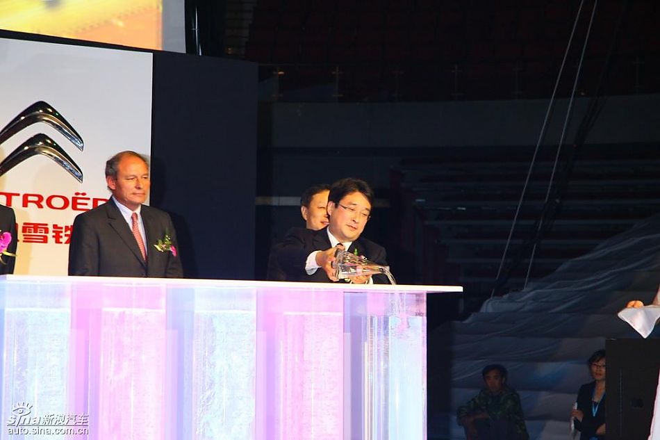 东风雪铁龙领导开启C5