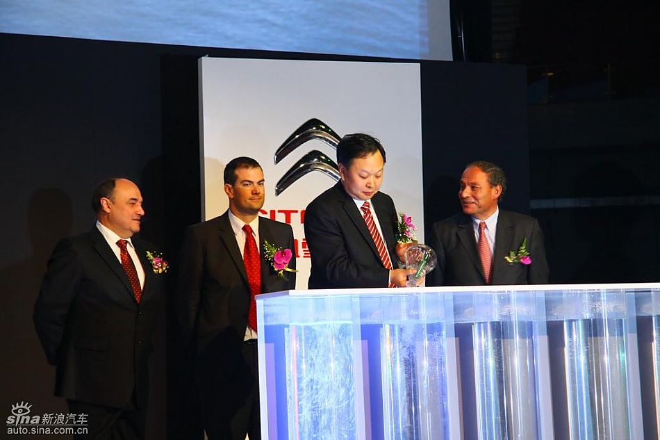 东风雪铁龙领导开启C5