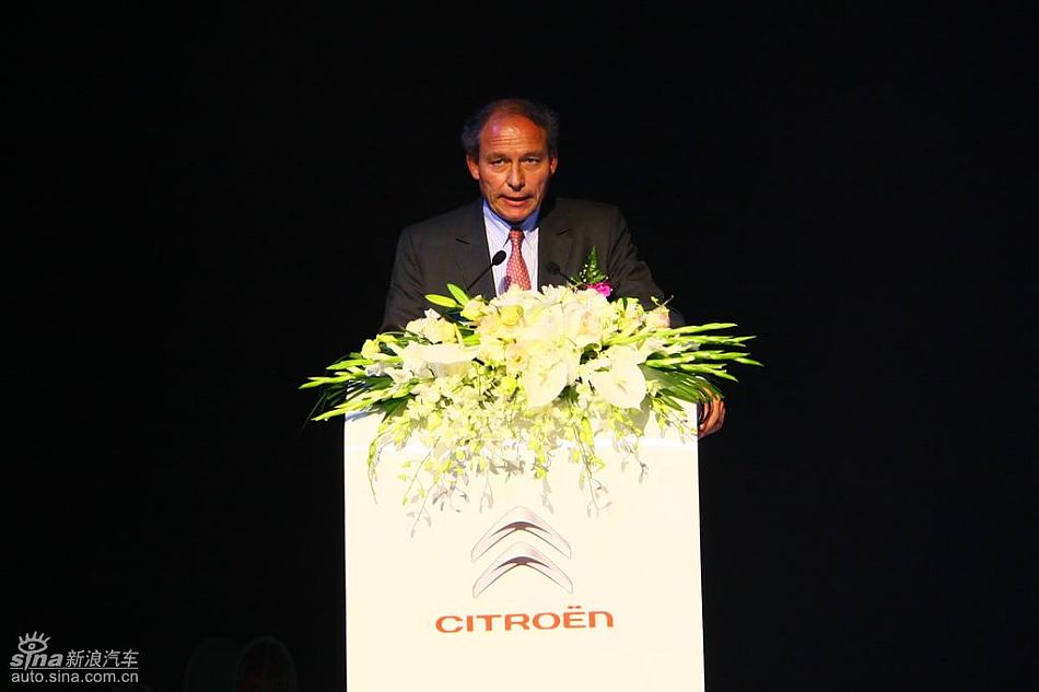 雪铁龙总经理鹏飞致词