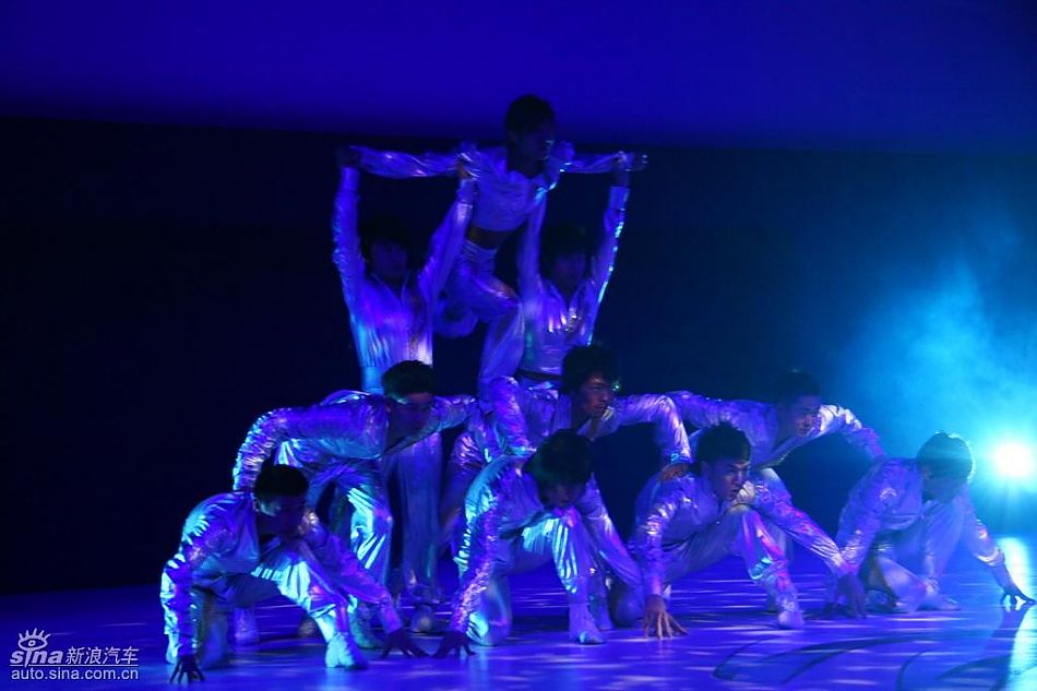 东风雪铁龙C5发布会现场舞蹈