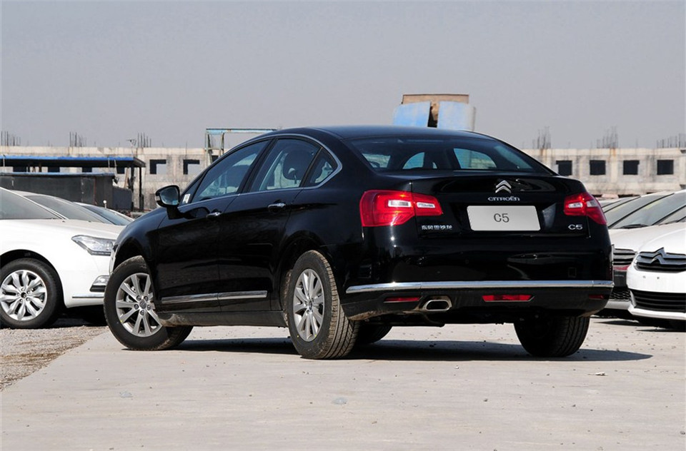 东风雪铁龙C5 2.0L自动尊享型