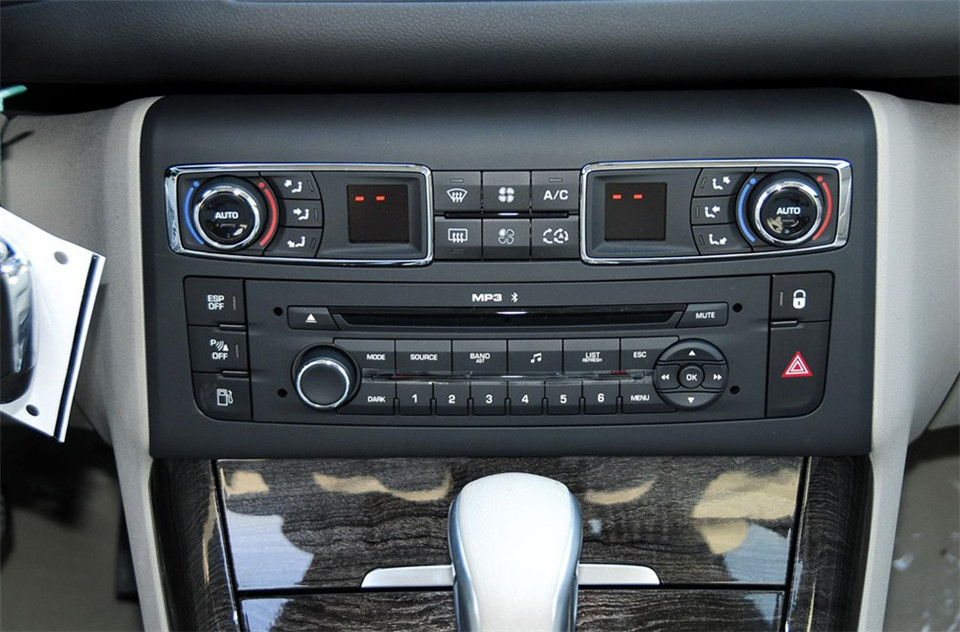 东风雪铁龙C5 2.0L自动尊享型