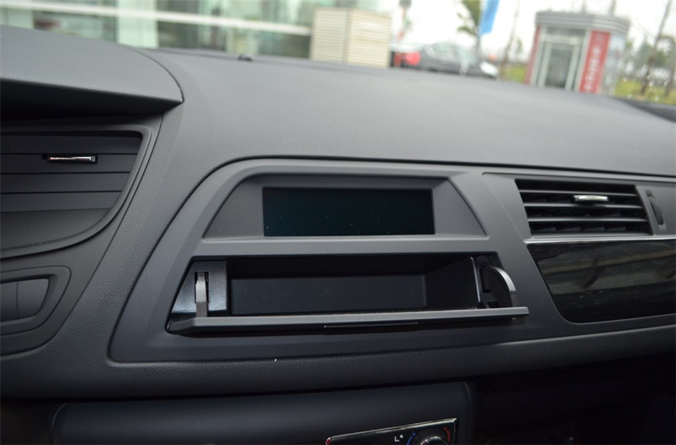 东风雪铁龙C5 2.0L自动尊享型