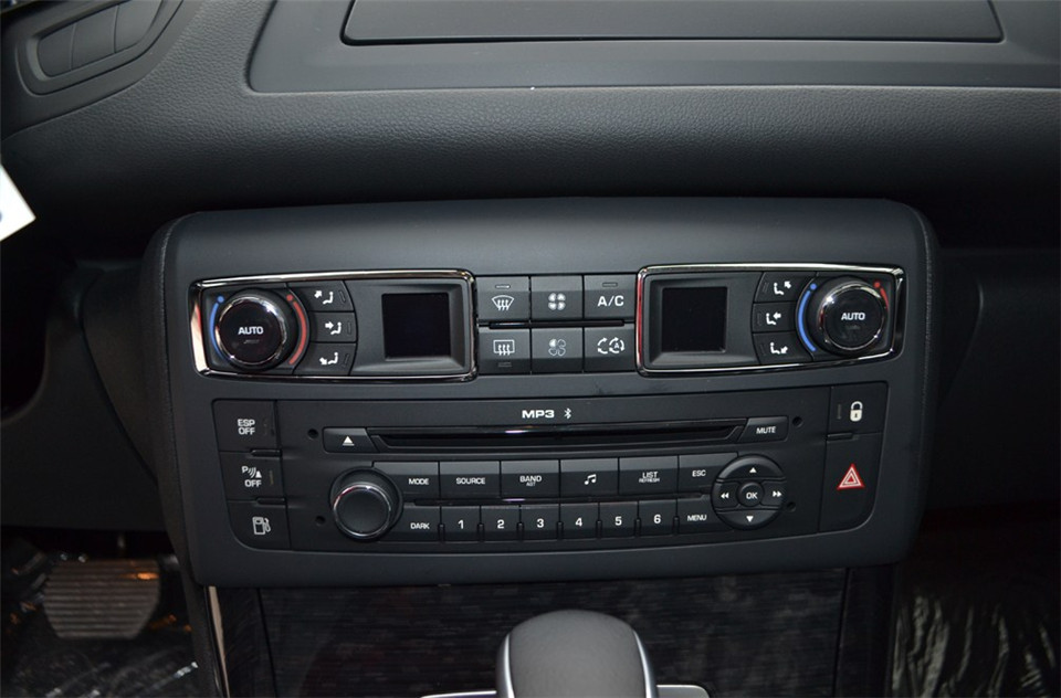 东风雪铁龙C5 2.0L自动尊享型