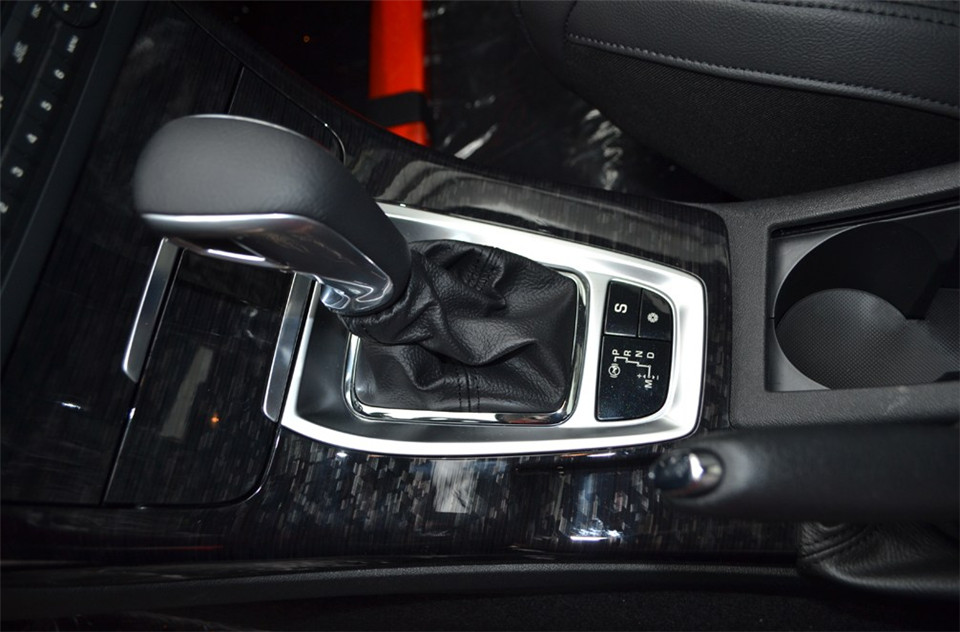 东风雪铁龙C5 2.0L自动尊享型