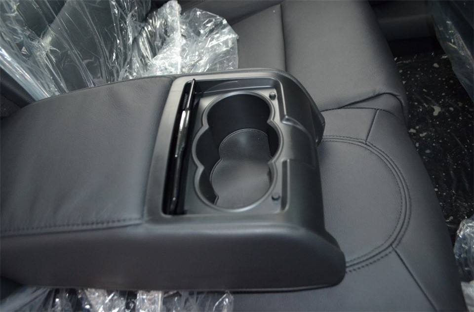 东风雪铁龙C5 2.0L自动尊享型