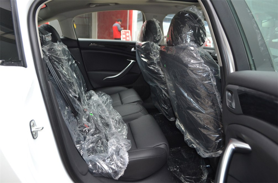 东风雪铁龙C5 2.0L自动尊享型