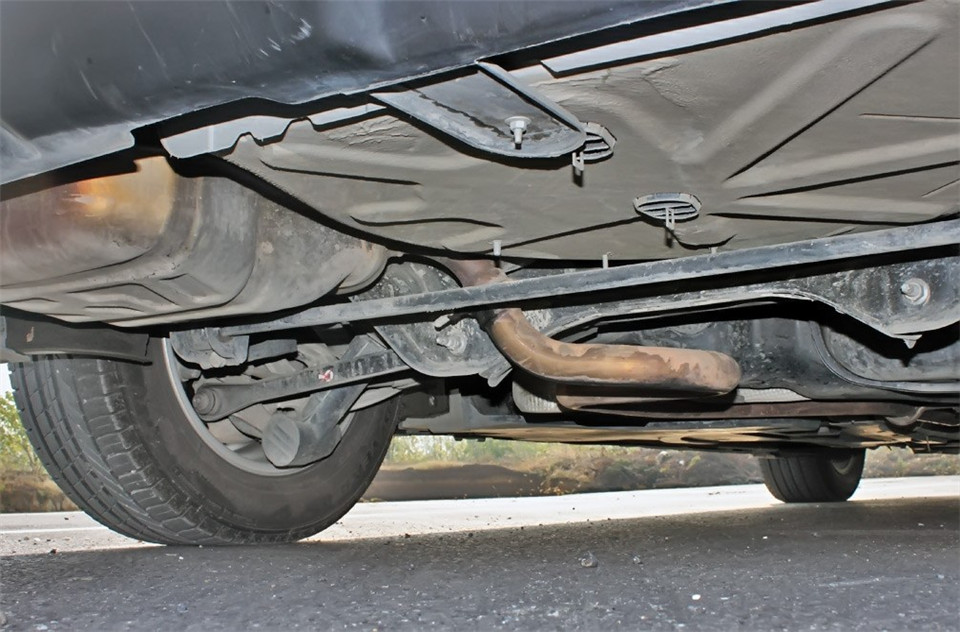 东风雪铁龙C5 2.0L自动尊享型