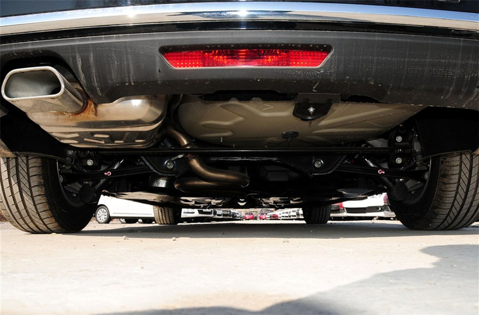 东风雪铁龙C5 2.0L自动尊享型