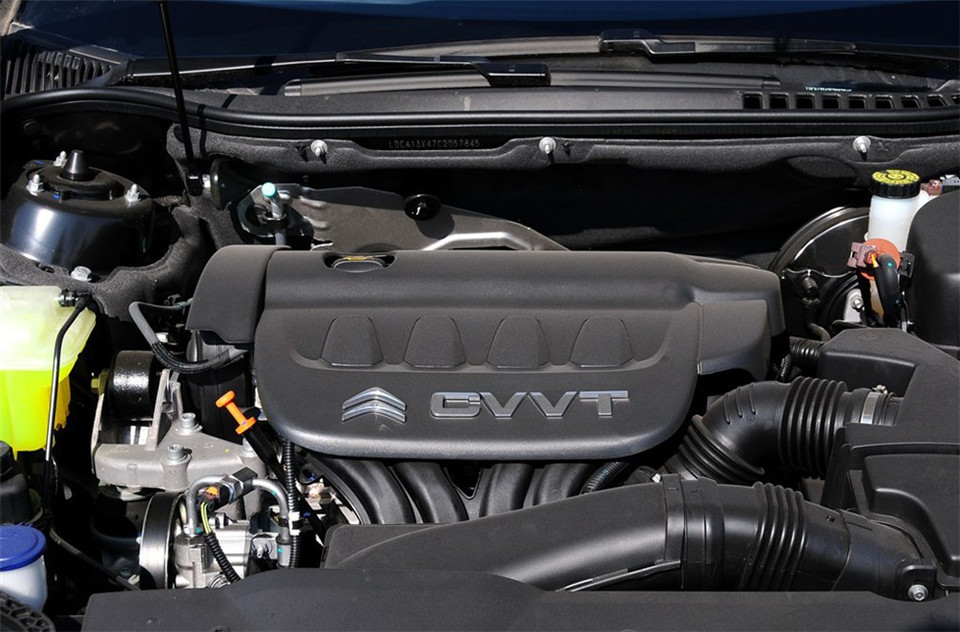 东风雪铁龙C5 2.0L自动尊享型