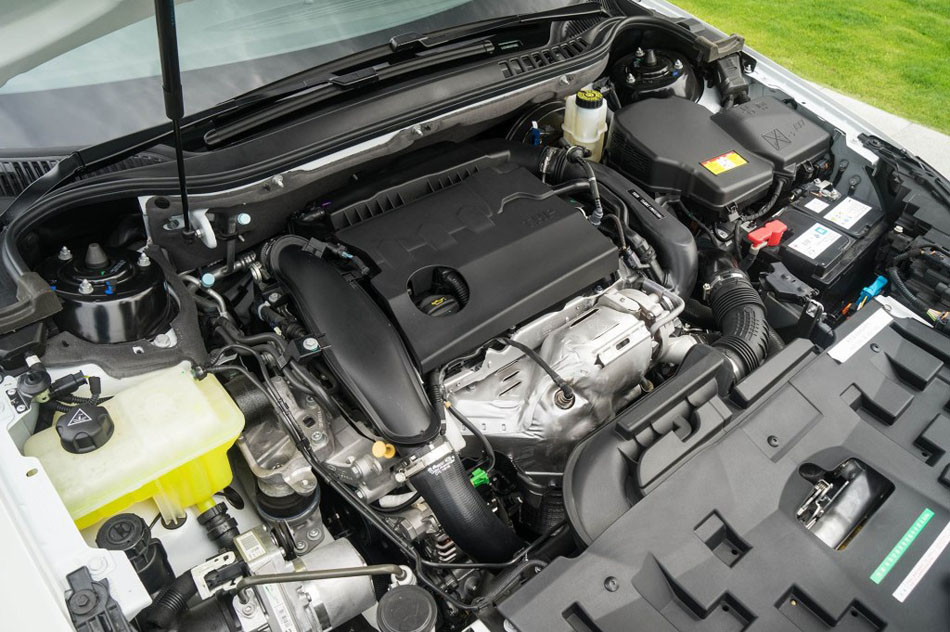 2017款 380THP 自动尊贵型 引擎地盘