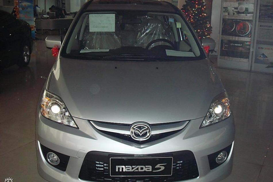 全新马自达5到店实拍