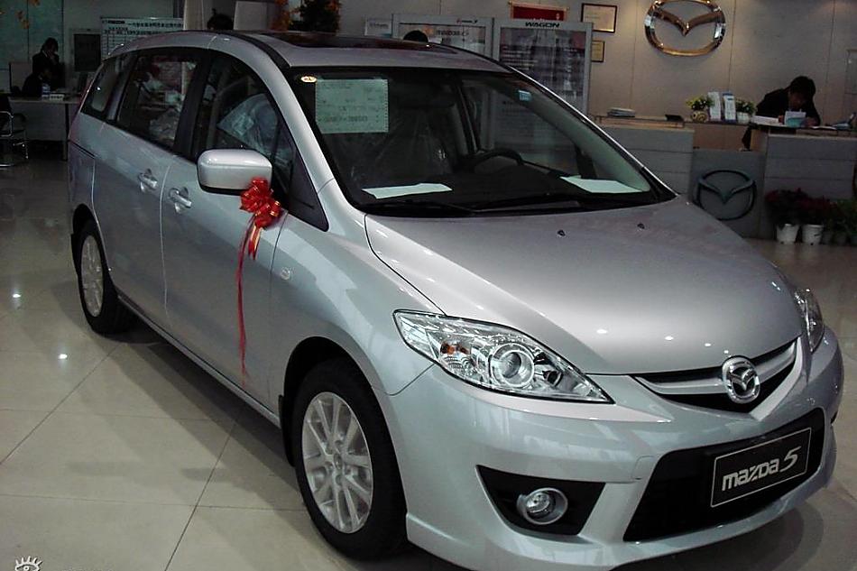 全新马自达5到店实拍