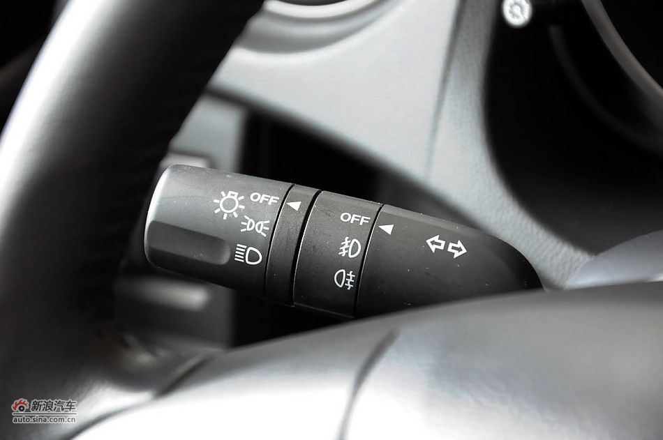 2011款马自达5实拍