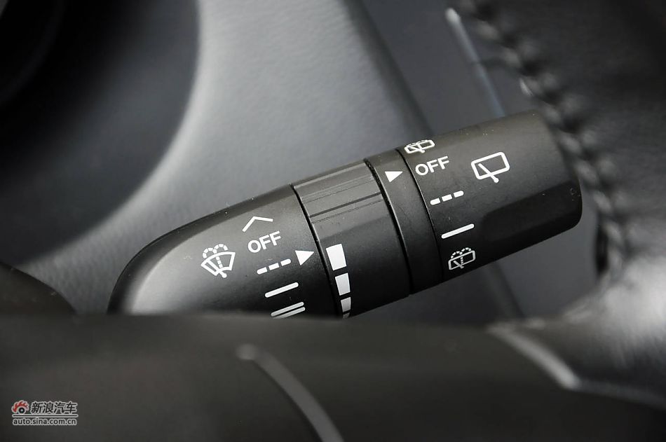 2011款马自达5实拍