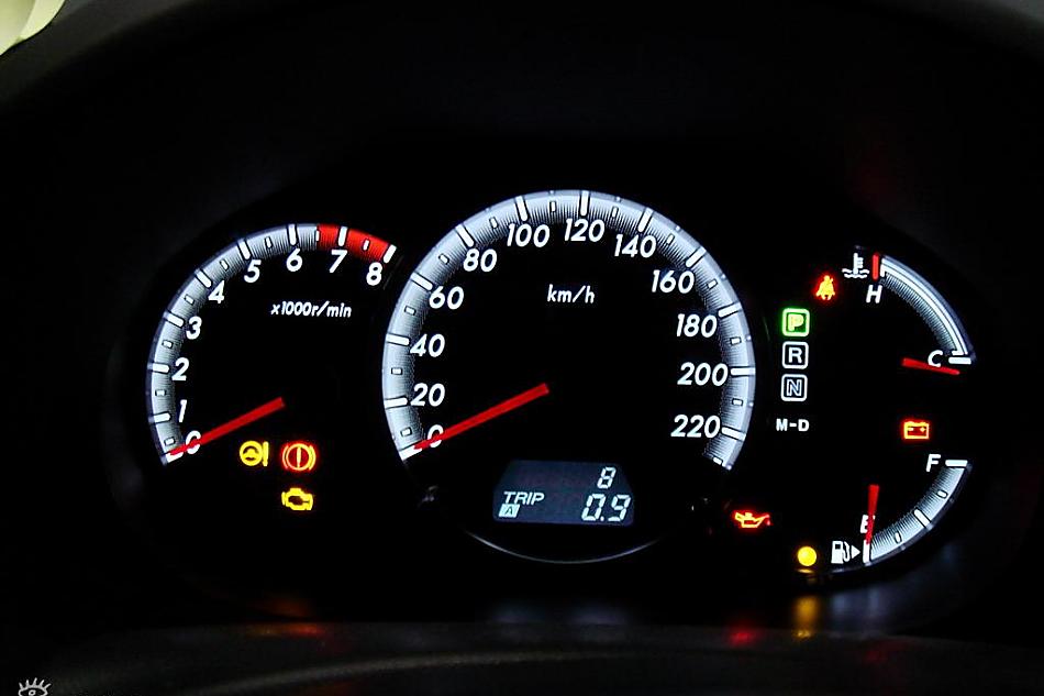 全新马自达5到店实拍